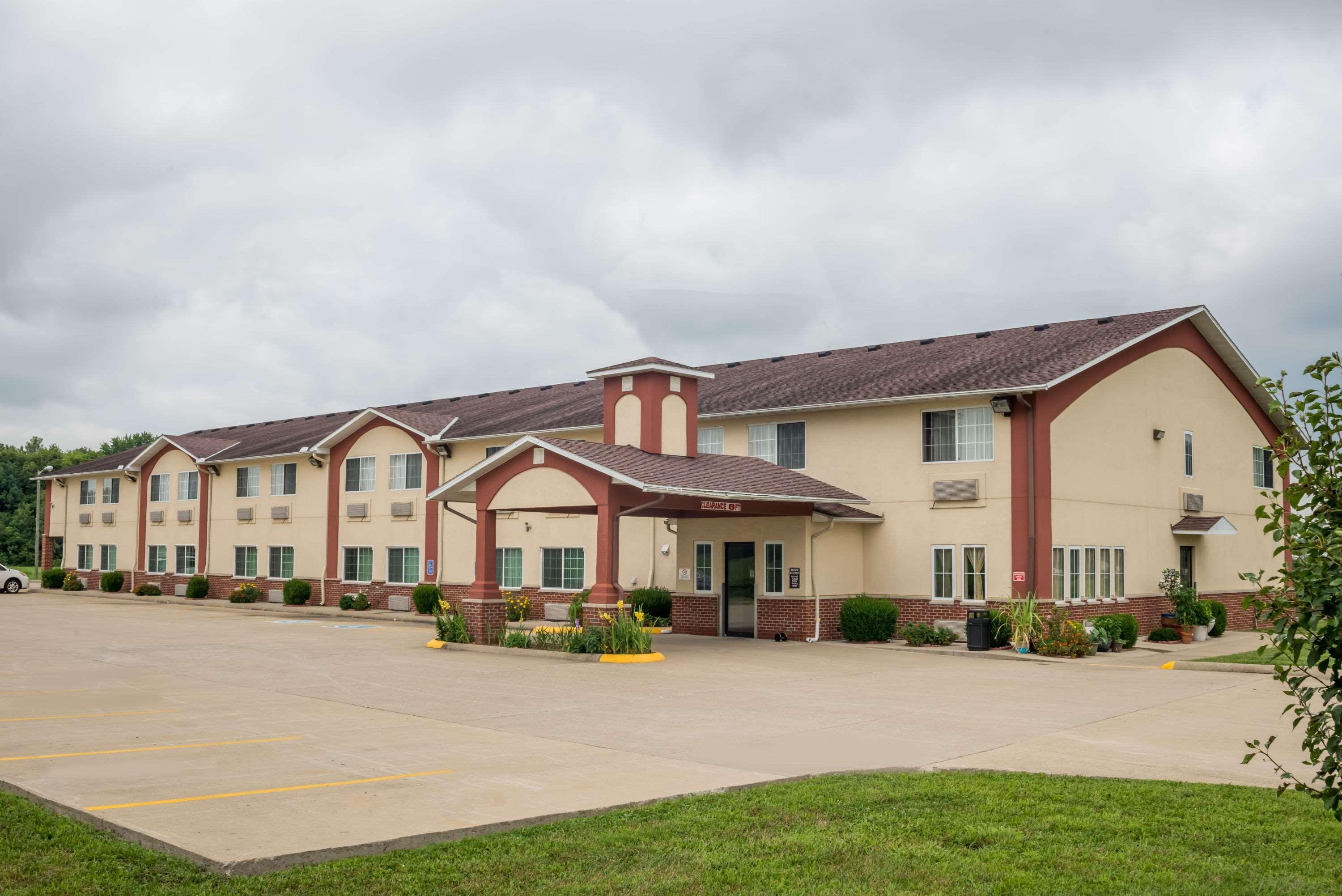 Отель Super 8 By Wyndham Mt. Carmel Il Mount Carmel Экстерьер фото